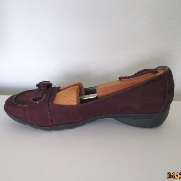 Kenneth Cole Reaction Womens Plum Suede Flat Loafer - Size 6M - Picture 7 of 10